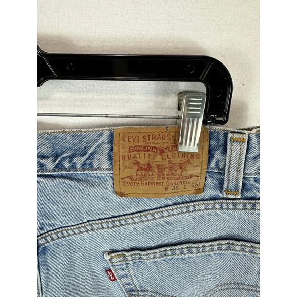 Vintage Levi’s Jean Shorts Relaxed Straight - Cutoff Jorts Fits 34 Waist - Picture 13 of 13